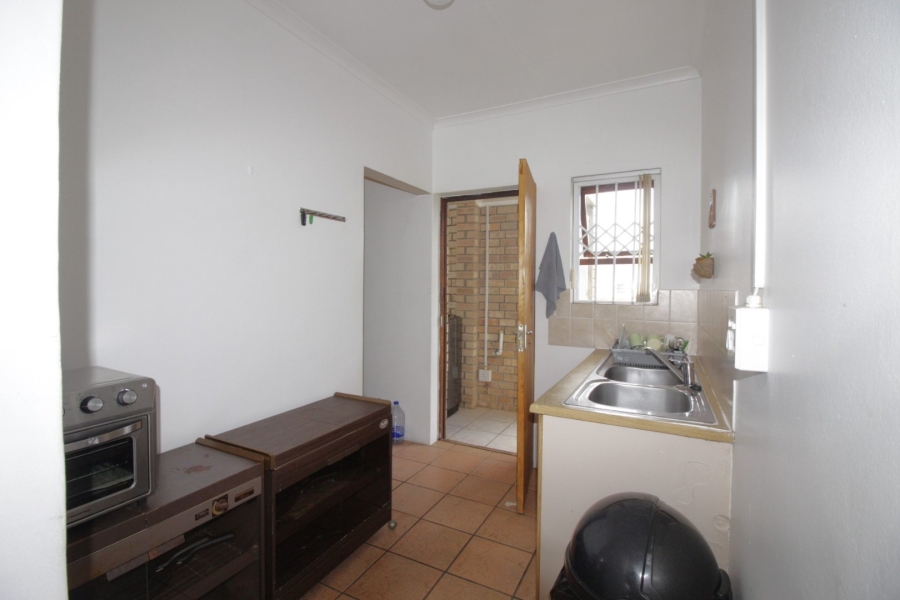 4 Bedroom Property for Sale in Wavecrest Eastern Cape